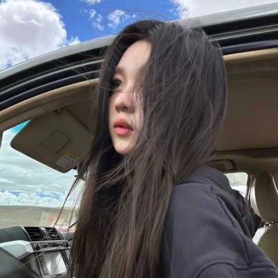 驼背人与舞女